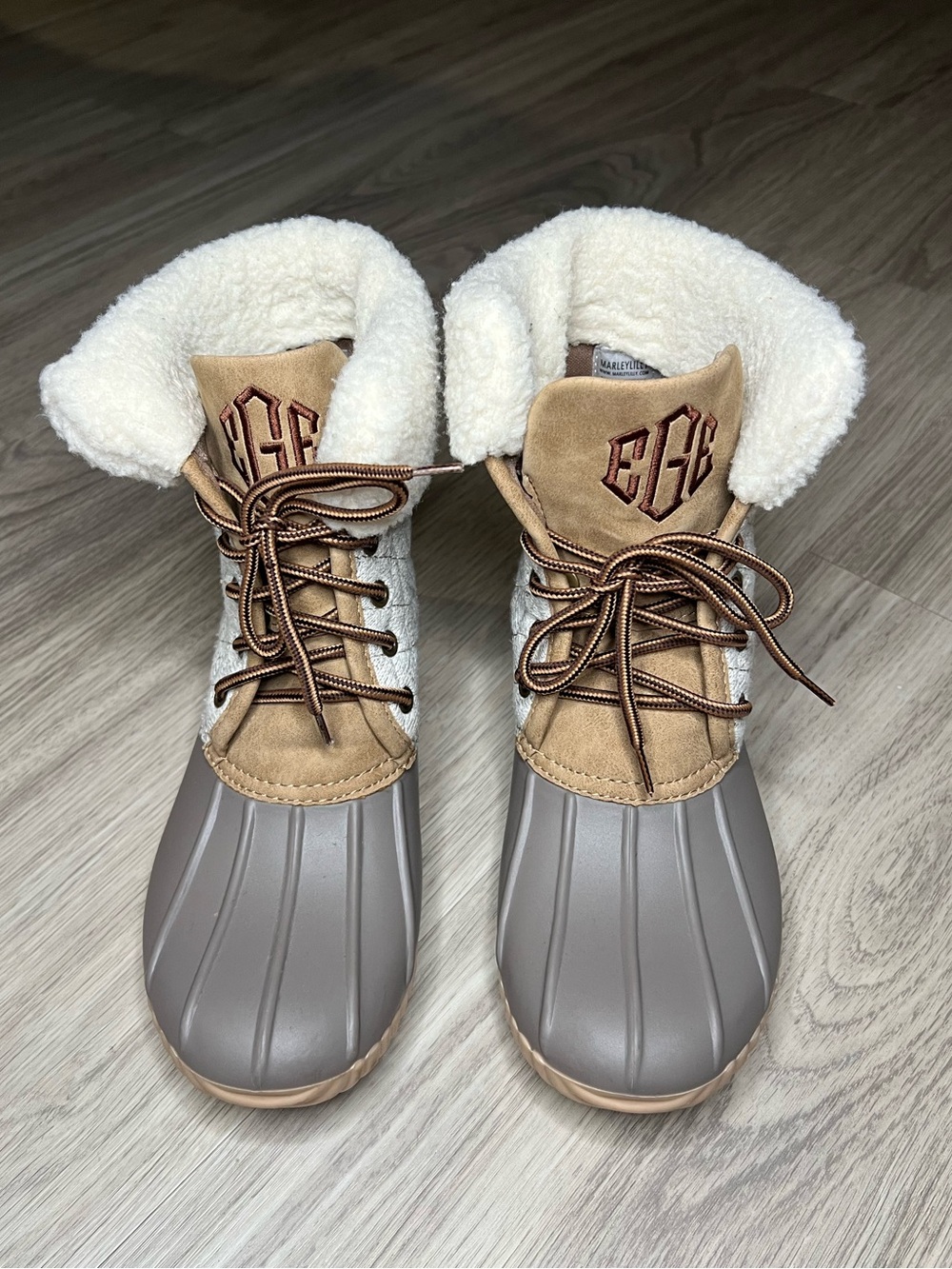 Marley Lilly Rain women’s Custom Monogram Cozy Sherpa Collar Boots Sz 8